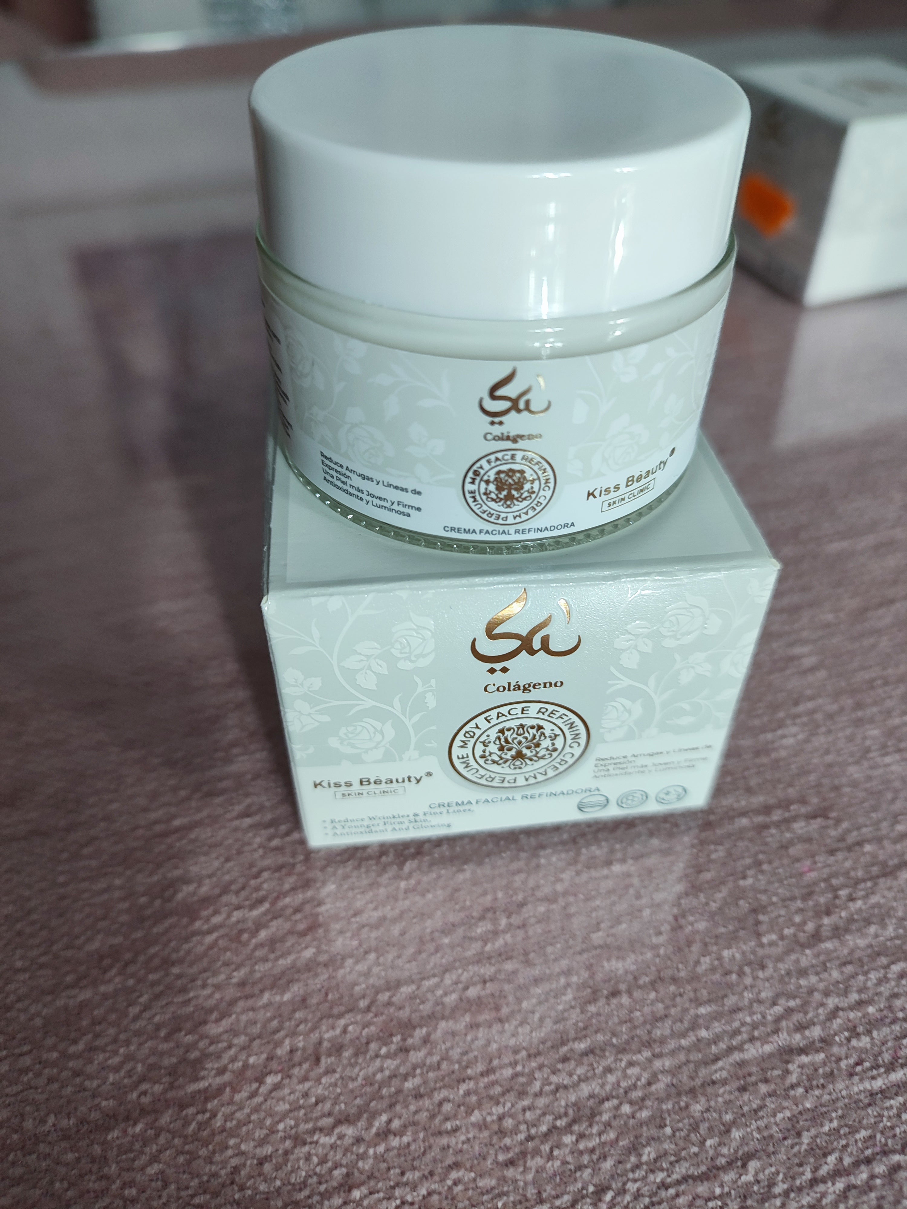 Crema facial refinadora con colágeno!