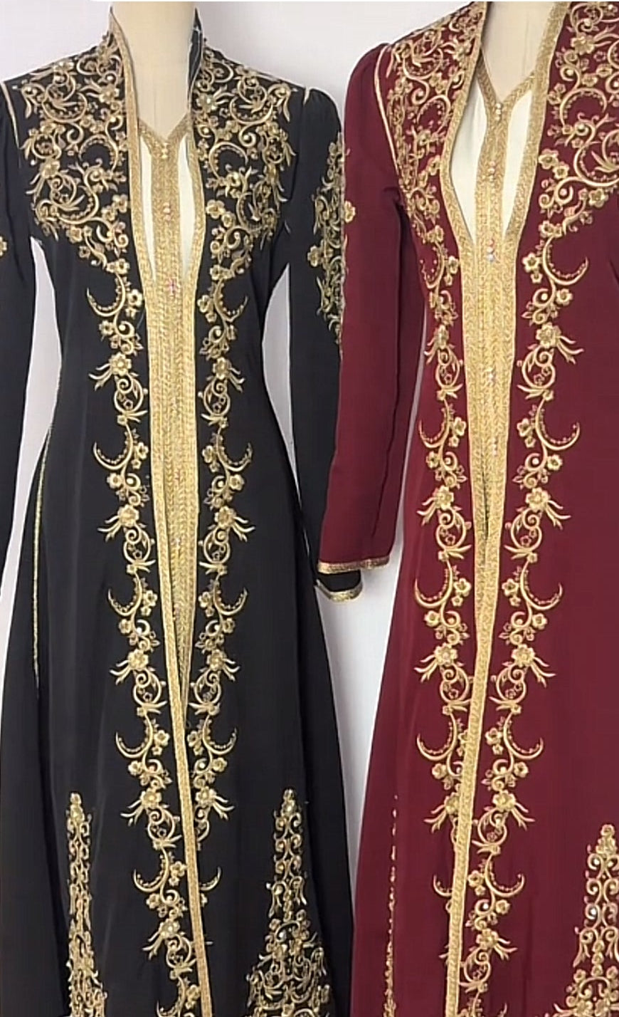 Caftán impresionante!!! bordado con hilos de oro!! Color rojo y negro, talla 40 ,muy pocas unidades en oferta!!!